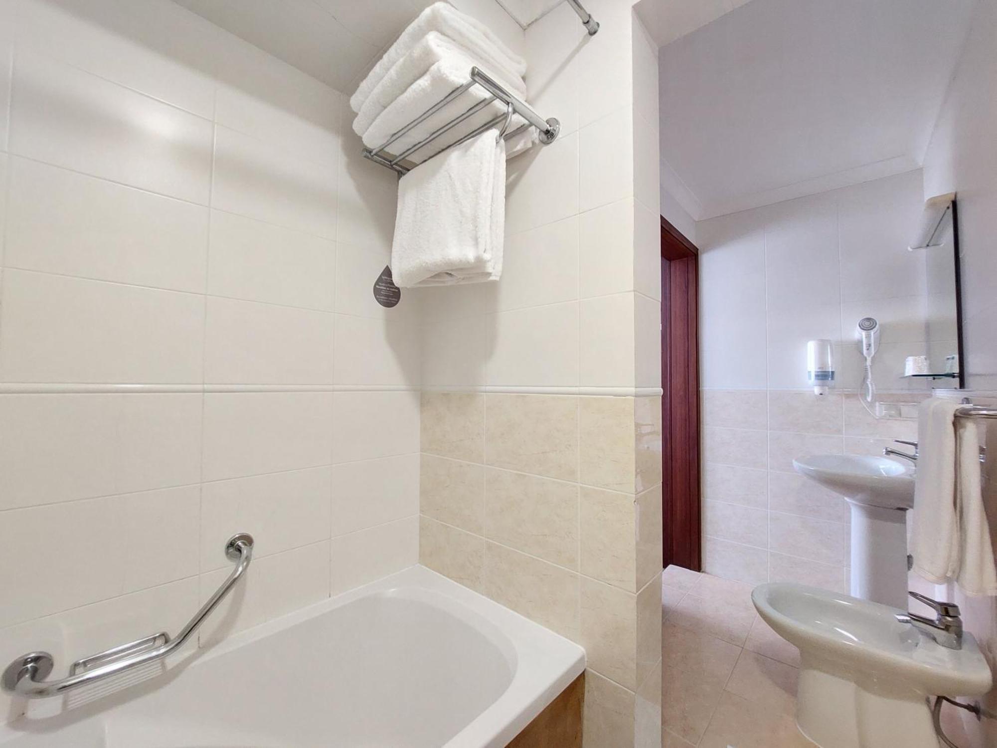 Hotel Santiago Ílhavo Habitación foto