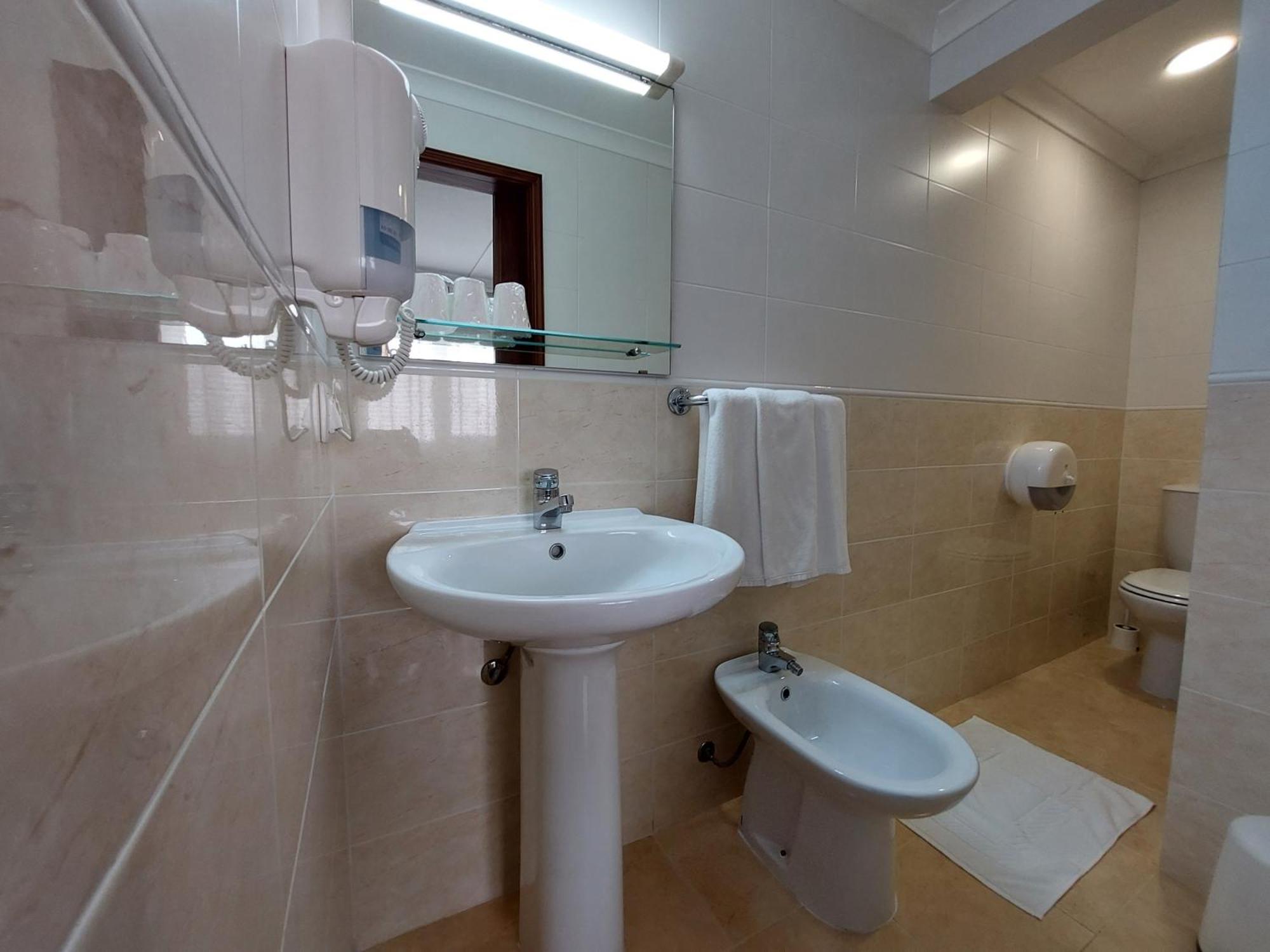 Hotel Santiago Ílhavo Habitación foto
